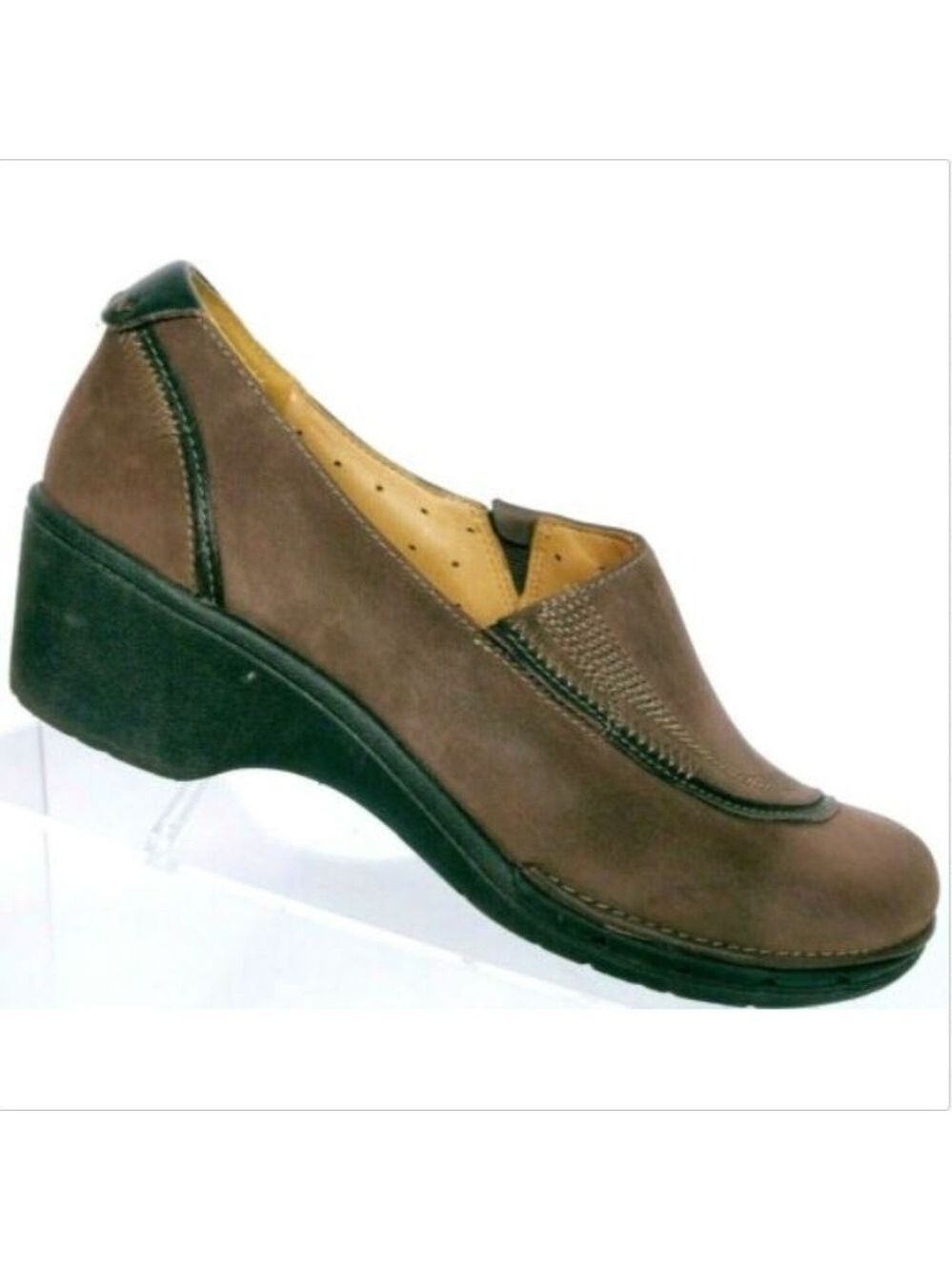 Clarks Unstructured Brown Nubuck Loafers Women's Size 8M